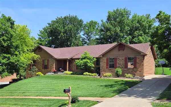1431 Dietrich Oaks Drive, Ballwin, MO 63021