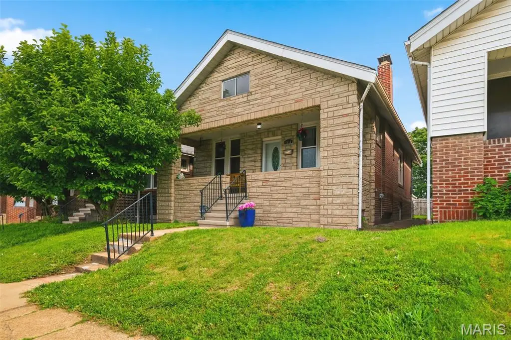 5933 Arsenal Street, Saint Louis, MO 63139 - #1