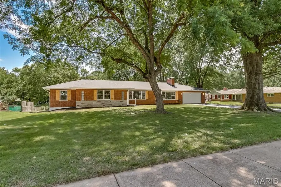 11640 Bellefontaine Road, Spanish Lake, MO 63138 - #3