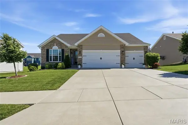 104 Hannahs Mill Drive, Lake St Louis, MO 63367