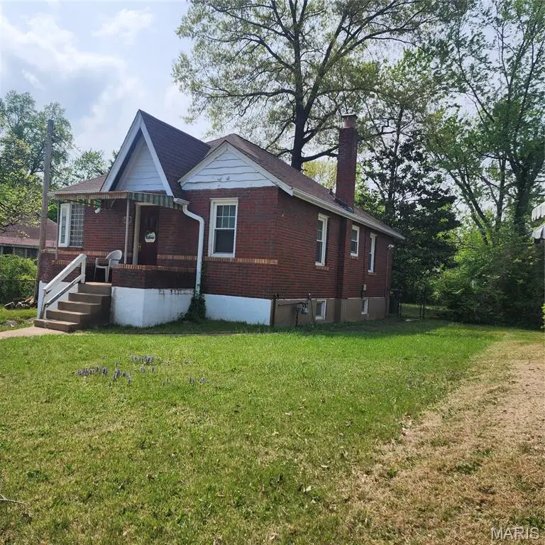 3441 Avondale Avenue, Normandy, MO 63121 - #2