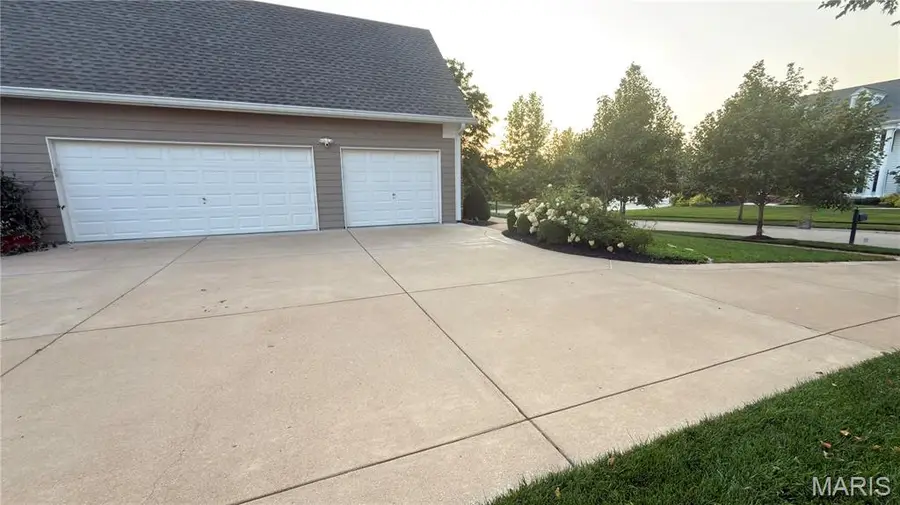 2154 White Lane Drive, Chesterfield, MO 63017 - #3