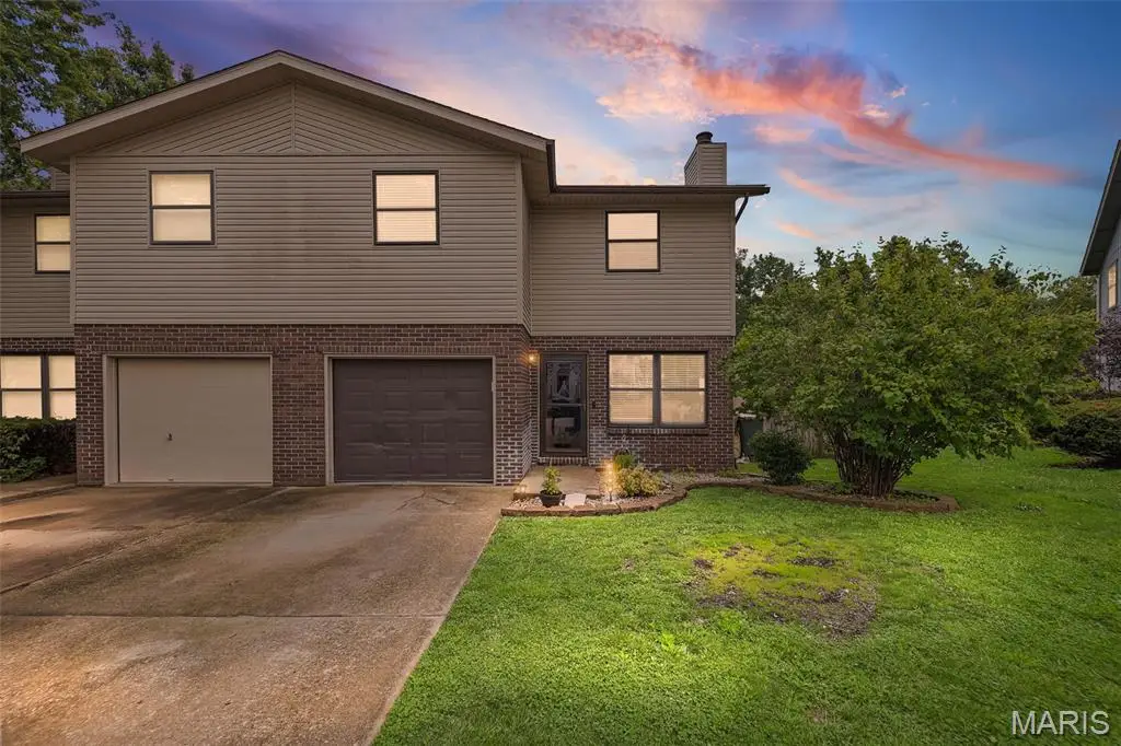 42 Clinton Hill Drive, Belleville, IL 62226 - #1