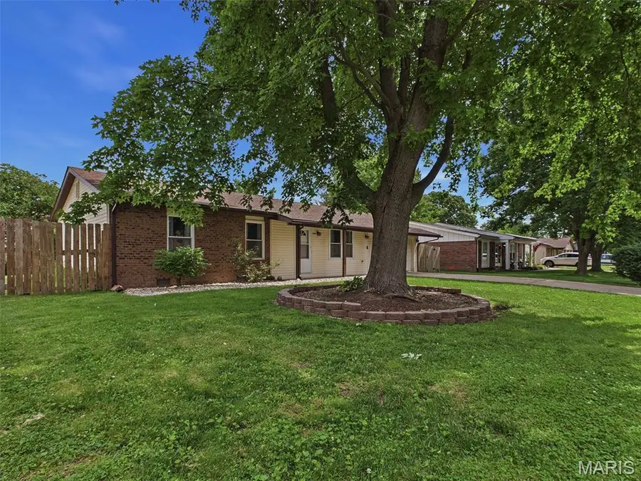 329 Veach Drive, Fairview Heights, IL 62208 - #2