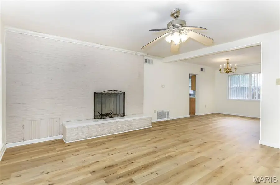 8201 Braddock Drive, University City, MO 63132 - #2