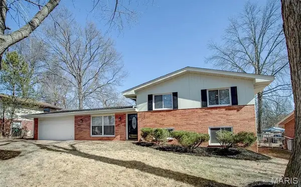 824 English Lane, Belleville, IL 62223