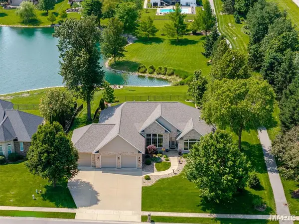 8402 Braeswood Estates Drive, O'Fallon, IL 62269
