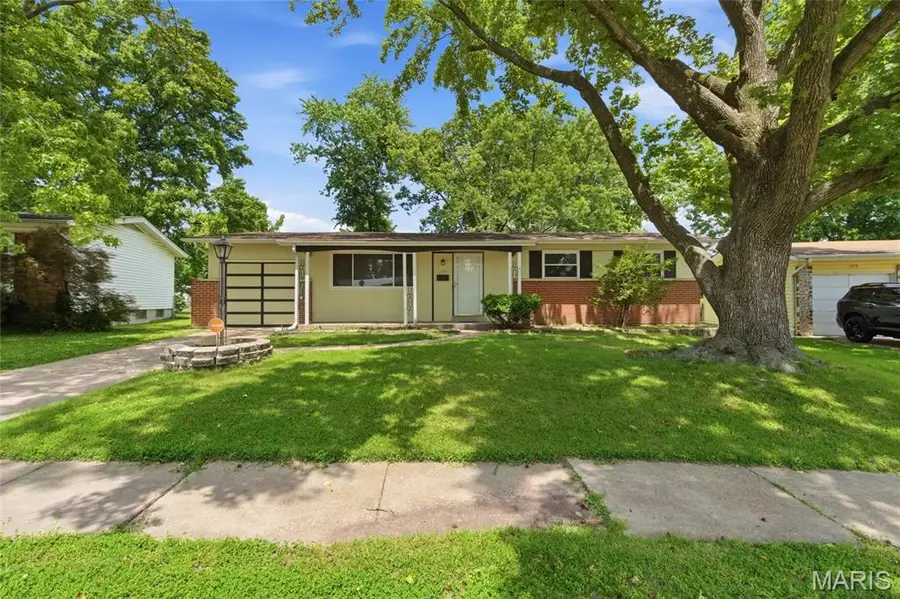 1395 Redbird Drive, Florissant, MO 63031 - #3