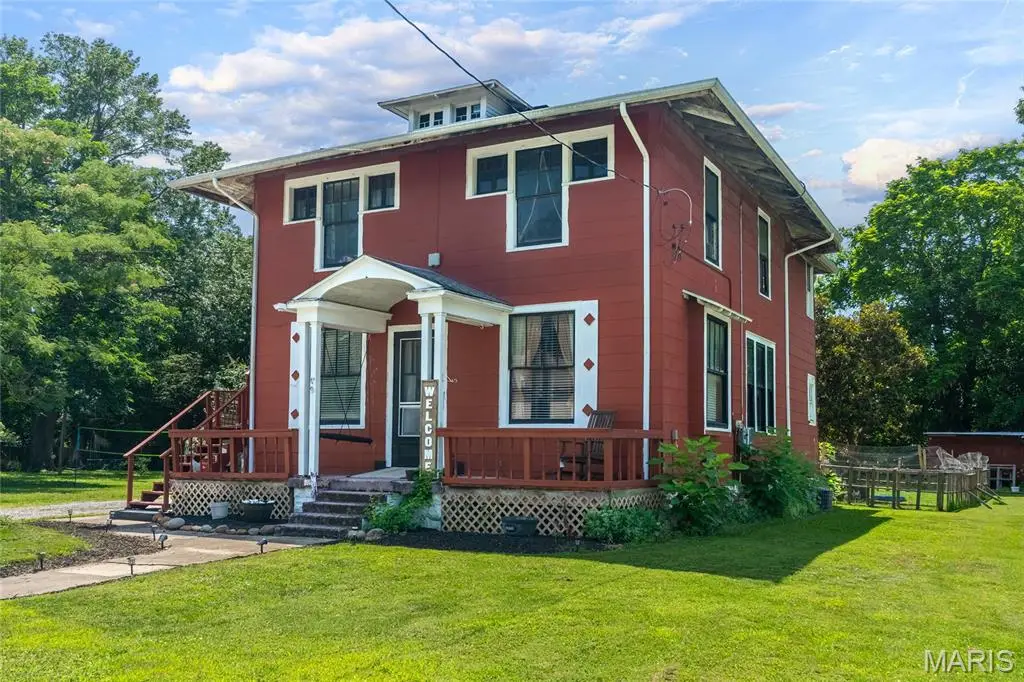 233 South Division Street, Du Quoin No 2, IL 62832 - #1