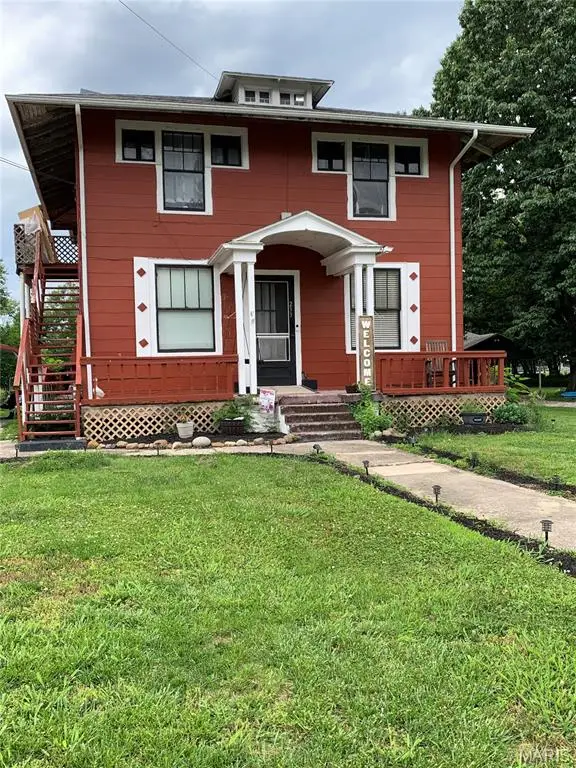 233 South Division Street, Duquoin, IL 62832