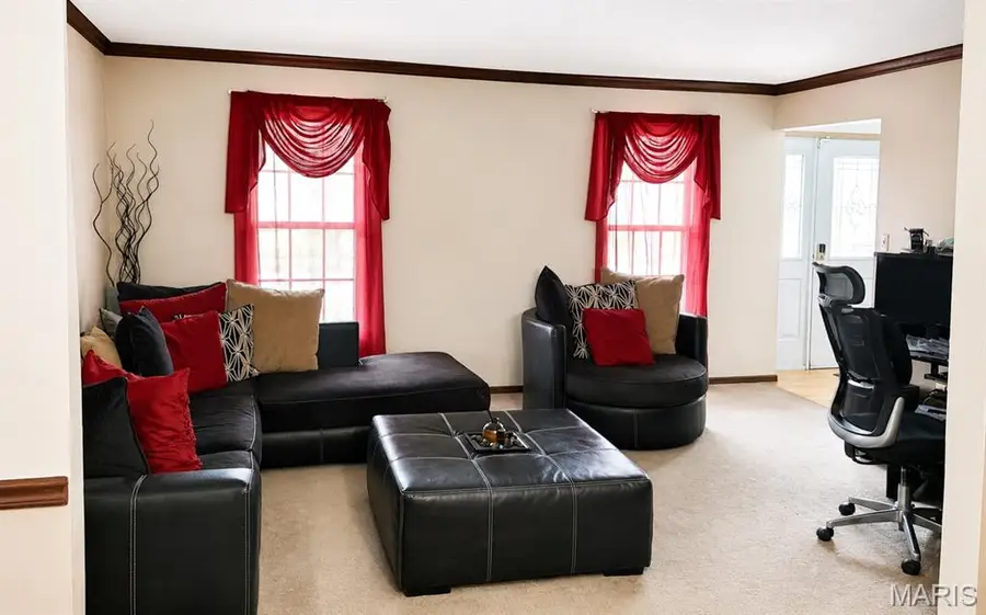1955 Acorn Trail Drive, Florissant, MO 63031 - #2