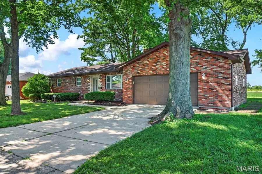 2657 Angela Drive, Granite City, IL 62040 - #2