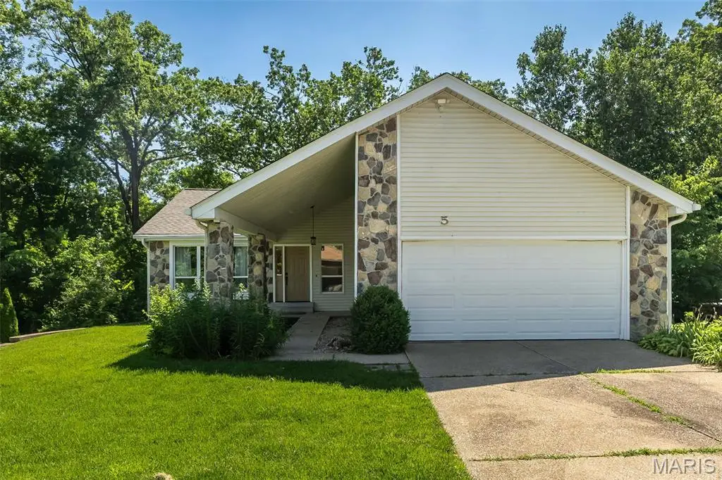 5 Provence Drive, Lake Saint Louis, MO 63367 - #1
