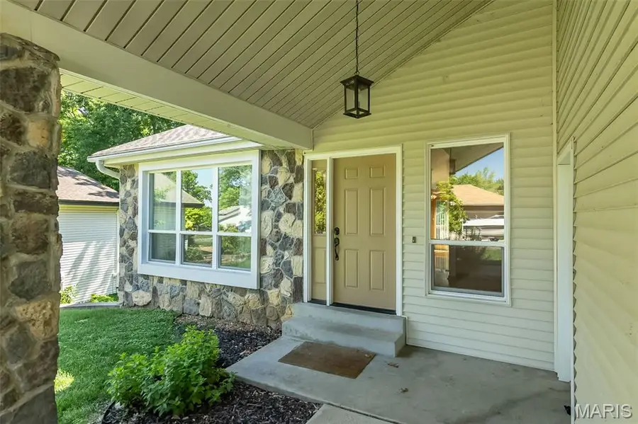 5 Provence Drive, Lake Saint Louis, MO 63367 - #3