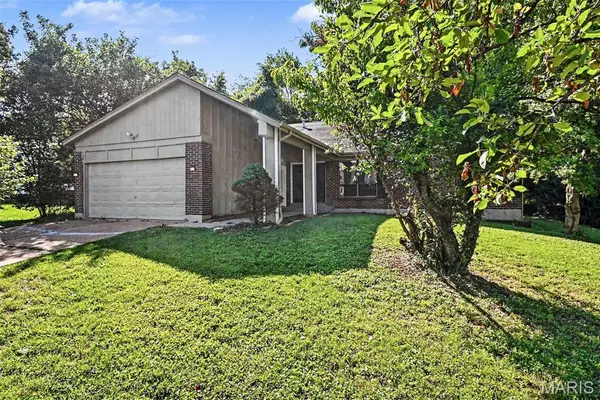 5374 Trailview Drive, Black Jack, MO 63033