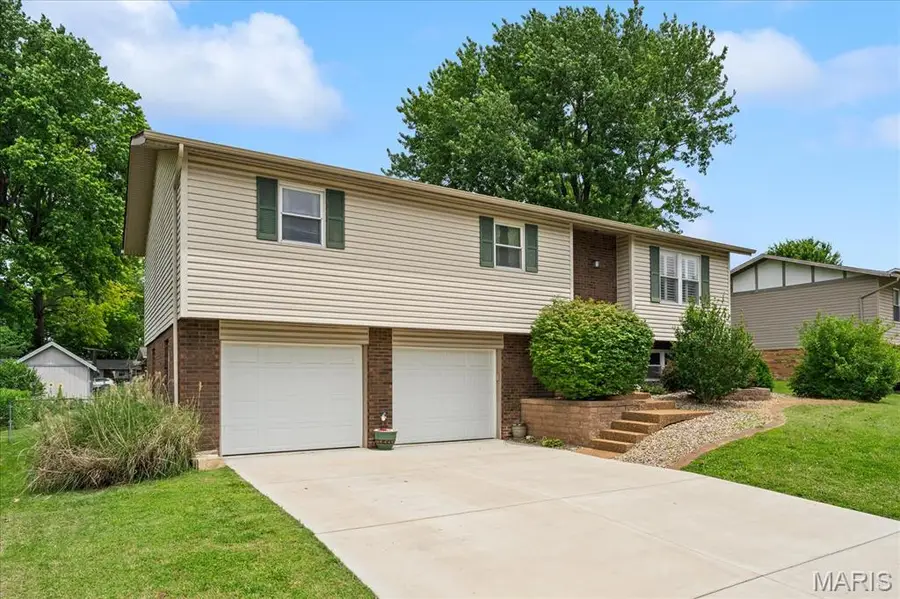 409 Chapel Drive, Collinsville, IL 62234 - #2