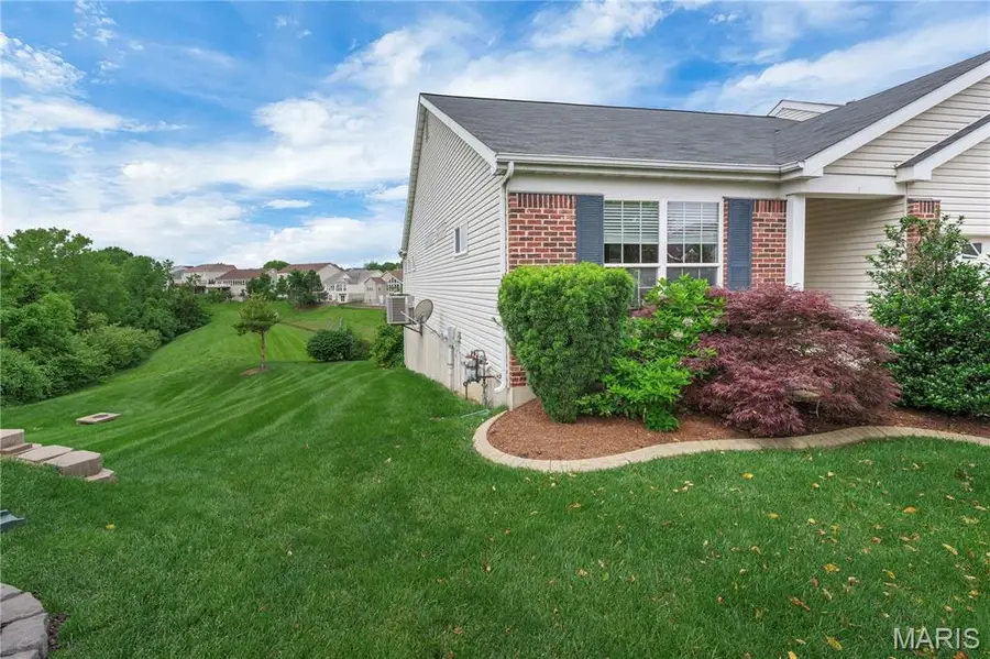 449 Prevot Avenue, Saint Charles, MO 63303 - #2