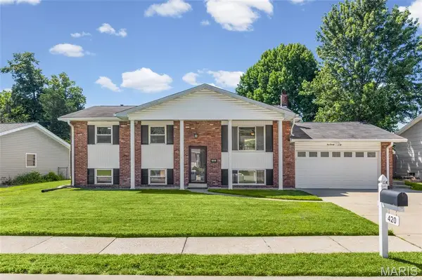 420 Canary Lane, St Charles, MO 63301