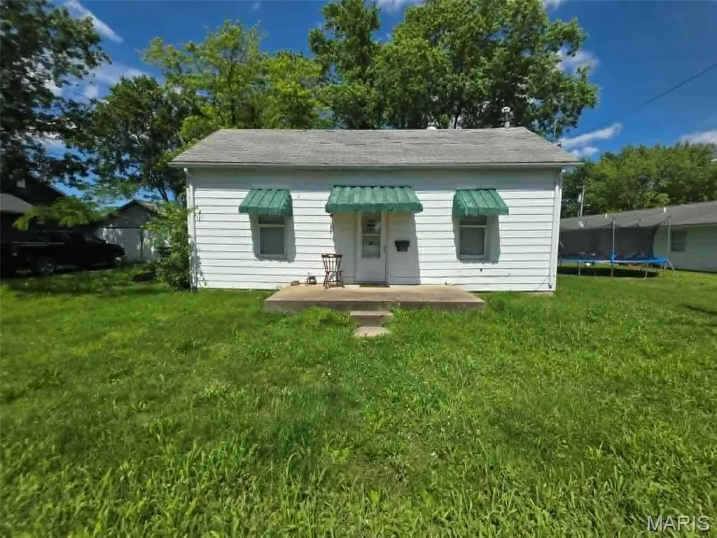 708 Cherry Street, Montgomery City, MO 63361 - #1