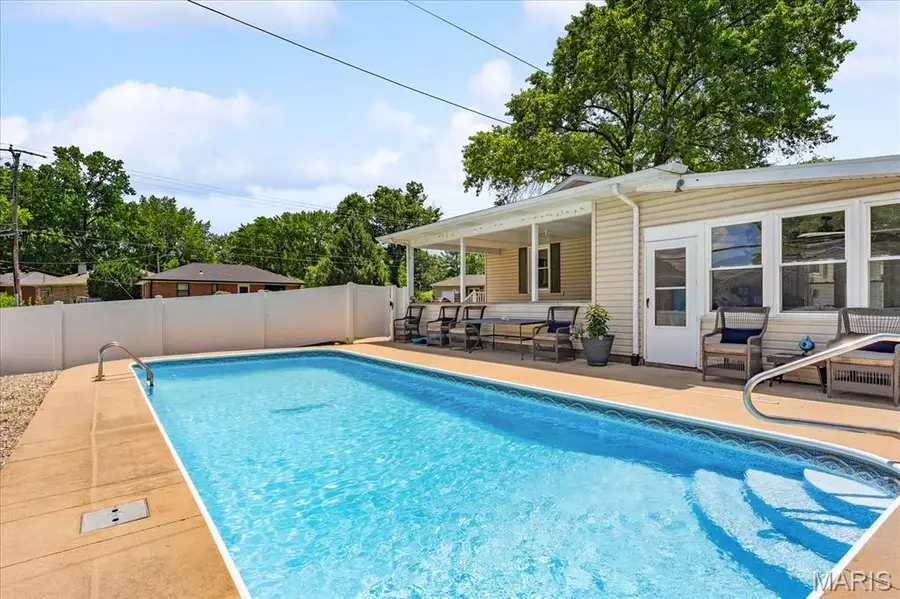 1515 Madison Avenue, Edwardsville, IL 62025 - #2
