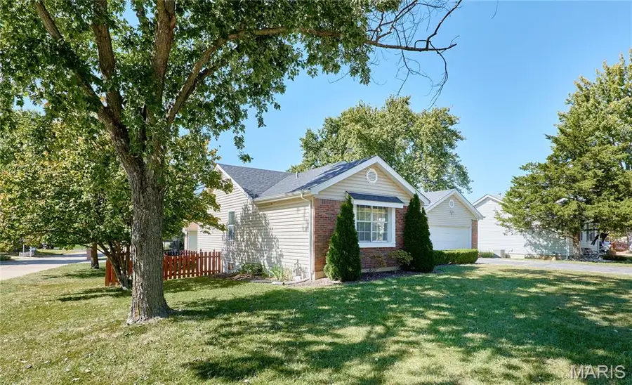 1705 Whispering Ridge Lane, Saint Peters, MO 63376 - #2
