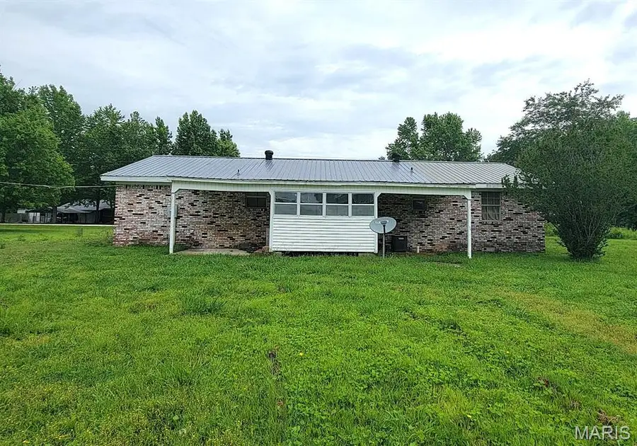 318 Lee Avenue, Poplar Bluff, MO 63901 - #3