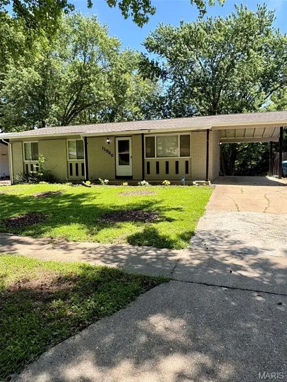 11940 San Andres Drive, St Louis, MO 63138