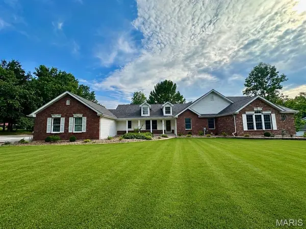 2941 Trapper Trail, Wentzville, MO 63385