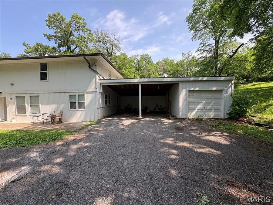 9600 Grandview Rd, Kansas City, MO 64137 - #2