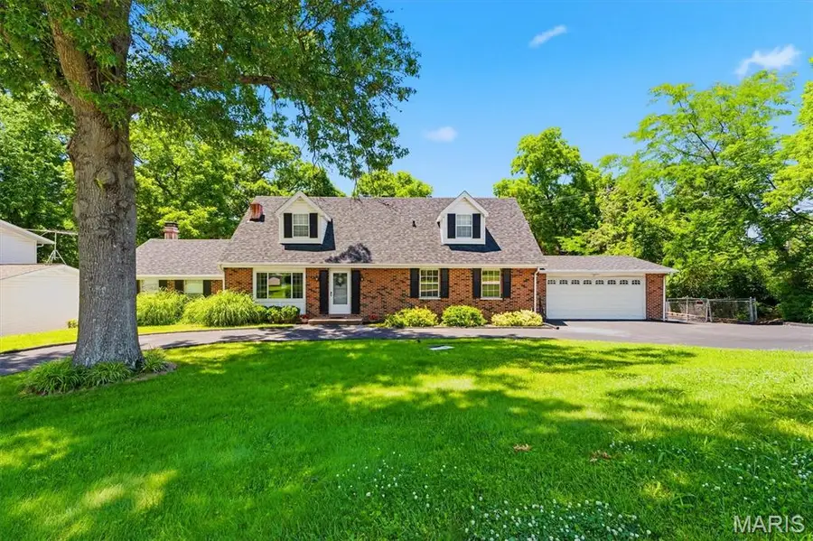 1143 Fernview Drive, Creve Coeur, MO 63141 - #2