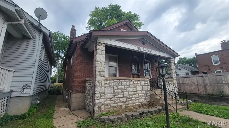 4260 Bates Street, Saint Louis, MO 63116 - #2