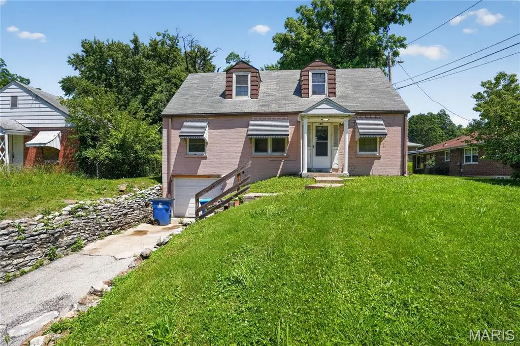 109 Chambers Road, Saint Louis, MO 63137 - #1