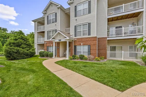 35 Kassebaum Lane #200, Unincorporated, MO 63129