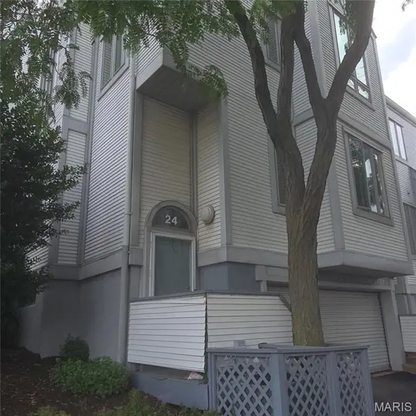 24 Columbus Square Drive, St Louis, MO 63101