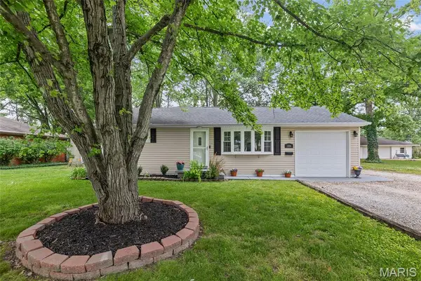 208 E Temple Street, Freeburg, IL 62243