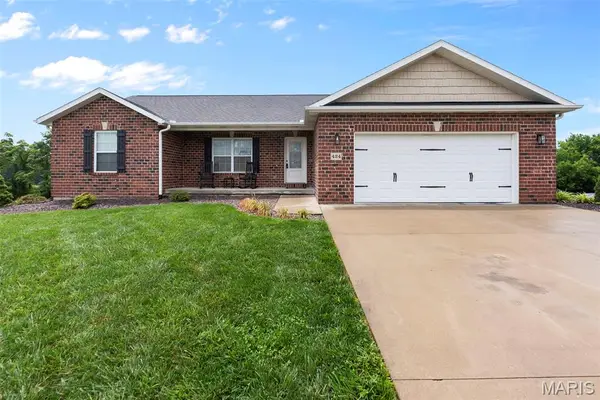 424 Cedar Meadows Drive, Jackson, MO 63755