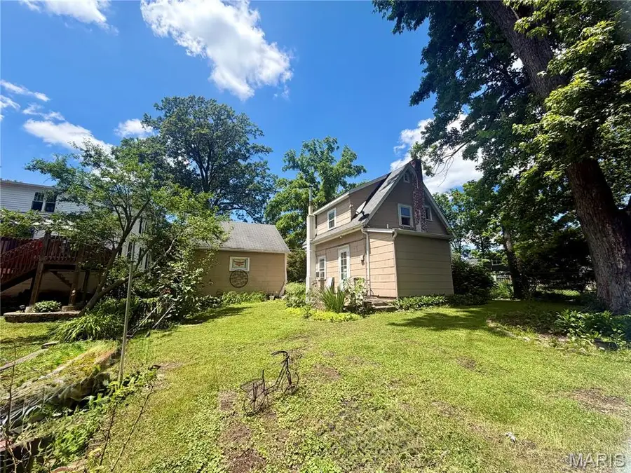 822 N Clay Avenue, Kirkwood, MO 63122 - #3