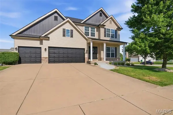 1020 Still Water Drive, O'Fallon, IL 62269