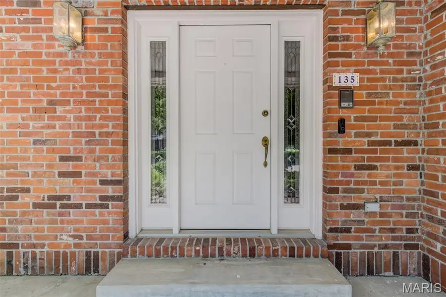 135 Huntington Park, Saint Charles, MO 63301 - #3