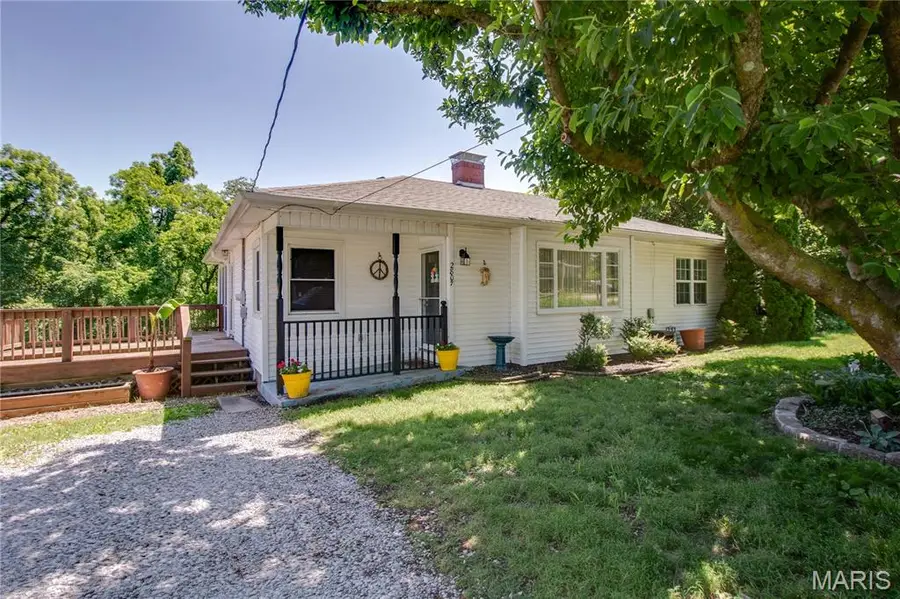 2807 Grovelin Street, Godfrey, IL 62035 - #3