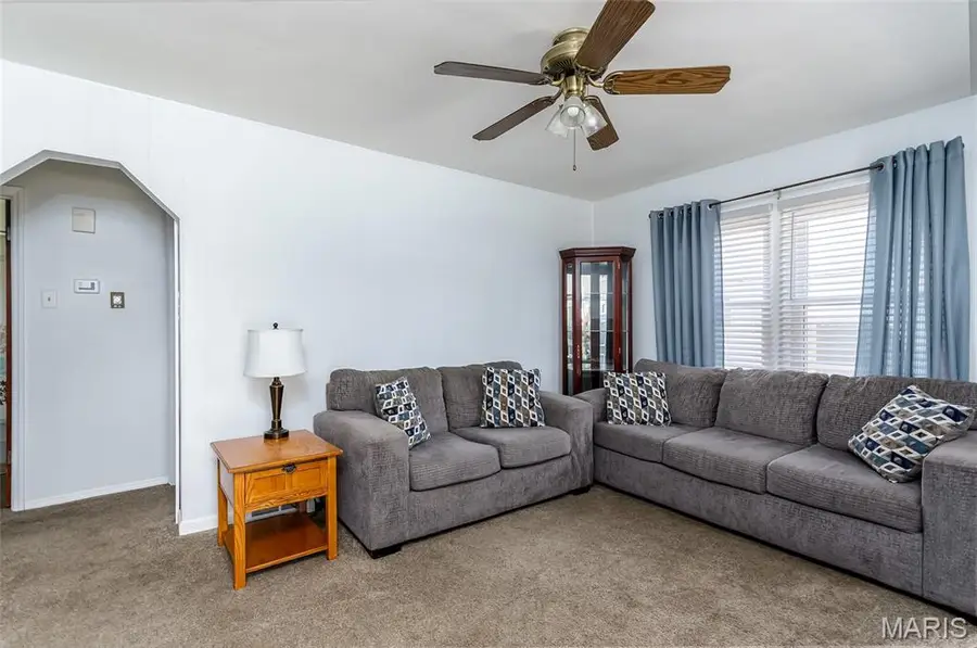 10323 Eaglewood Avenue, Overland, MO 63114 - #3