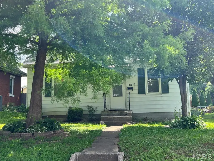 410 S Market Street, Waterloo, IL 62298 - #2