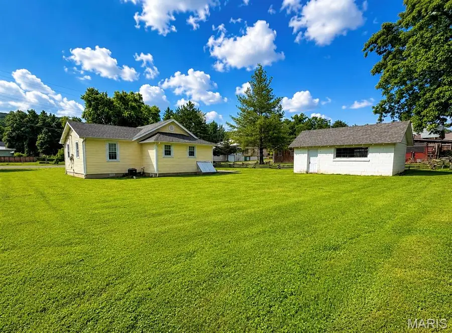 108 W Elm Street, Pilot Knob, MO 63663 - #2