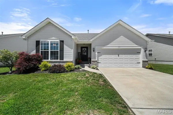 1713 Westlake Circle, Pacific, MO 63069