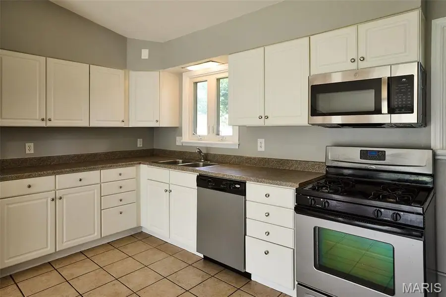 13 Sunridge Lane, Florissant, MO 63031 - #3