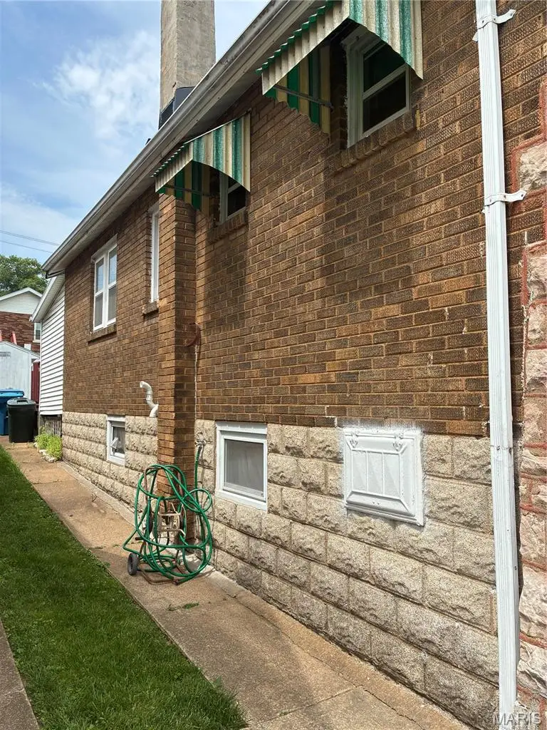6904 Parkdale Drive, Velda City, MO 63121 - #2