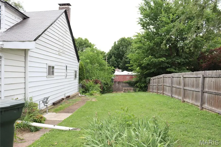3719 Marine Avenue, Saint Louis, MO 63118 - #3