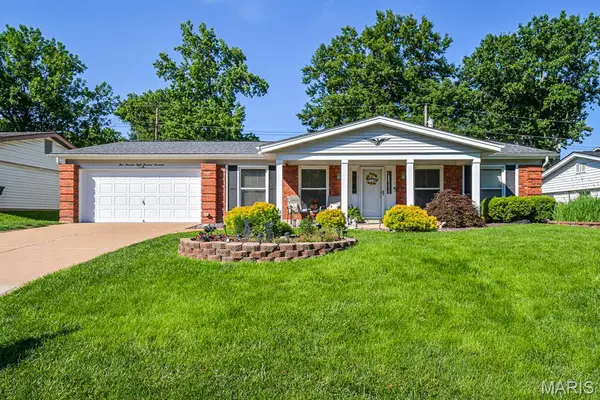 4817 Bankfield Court, St Louis, MO 63128