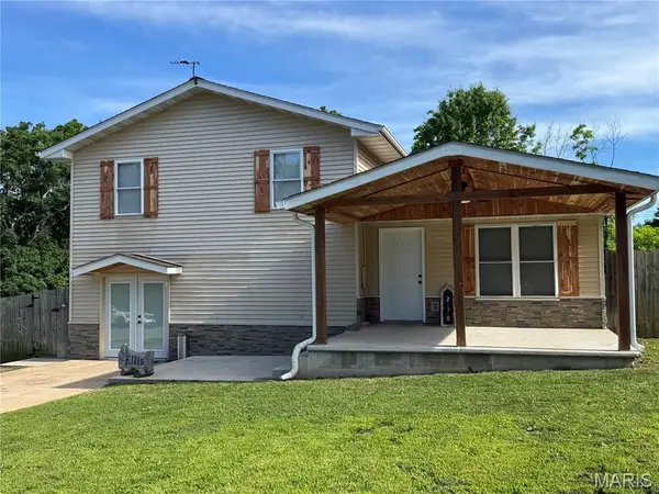 210 W Jackson Avenue, Owensville, MO 65066