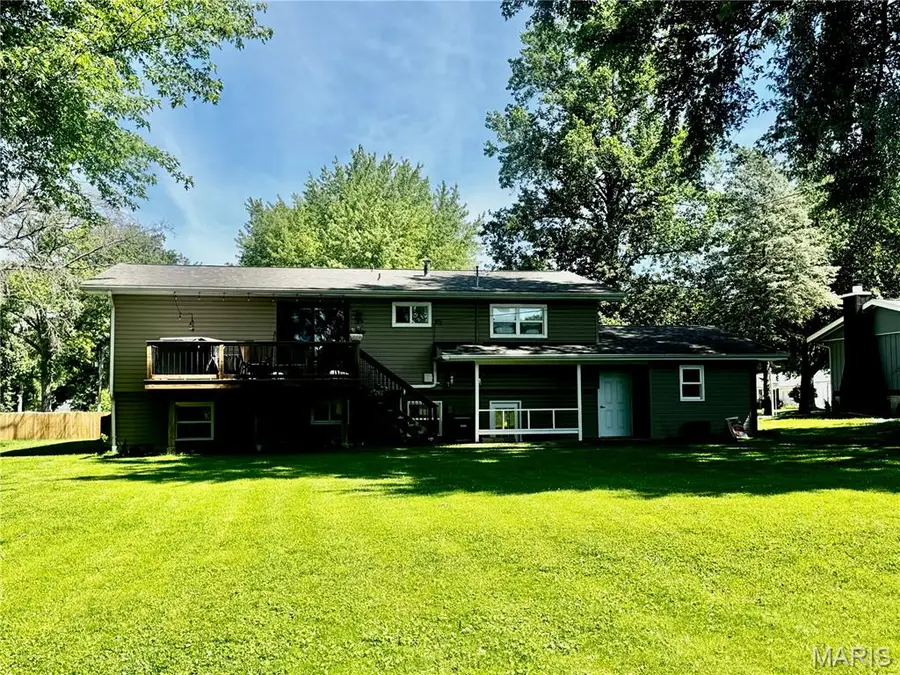 1300 Chestnut Street, Greenville, IL 62246 - #3